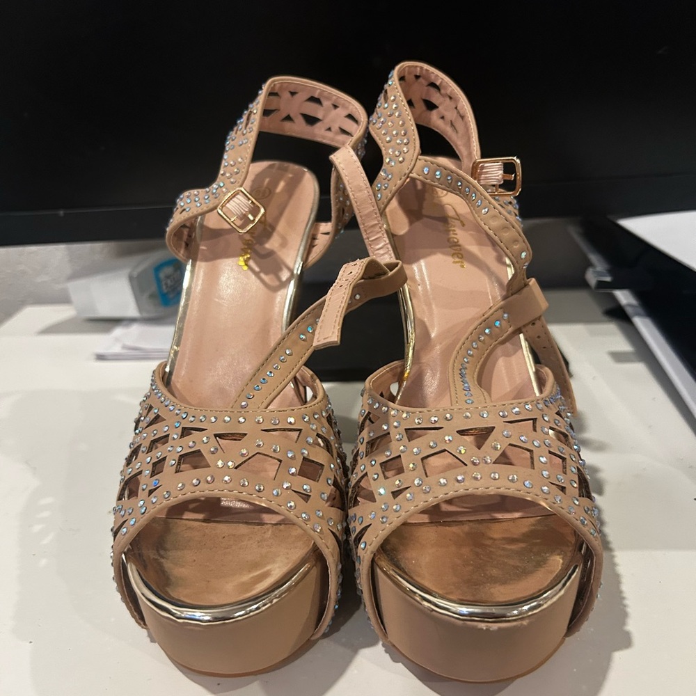 Elegant Tan Platform Sandals with Rhinestones